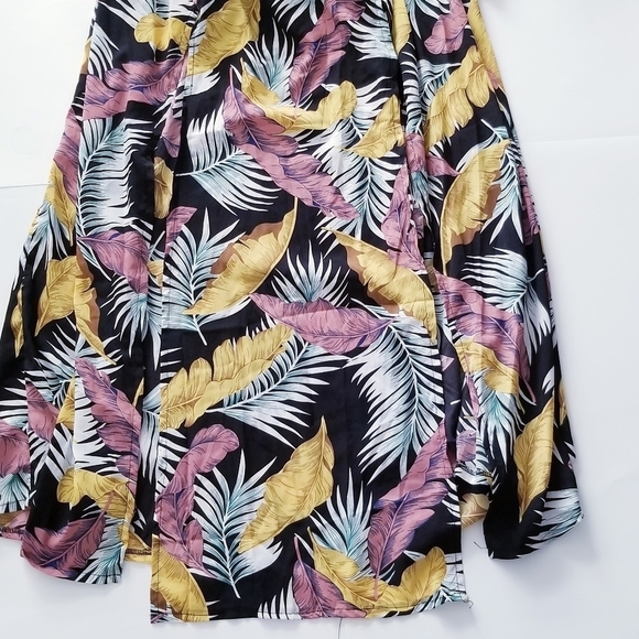 BOOHOO Knot Front Double Split Palms Maxi Dress 12 - Picture 8 of 10